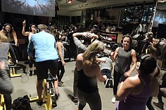 Lululemon’s Sweaty Santa Monica Debut Lululemon’s Sweaty Santa Monica Debut