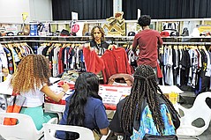 Agenda: Showtime for Emerging Street Labels Agenda: Showtime for Emerging Street Labels