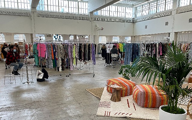 The Brand Assembly Show took place in the loft space on the 11th floor of the Cooper Design Space and showcased a number of styles for the Summer and Pre-Fall seasons.