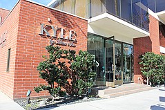 What’s Checking: Beverly Hills Boutiques Thriving What’s Checking: Beverly Hills Boutiques Thriving
