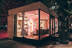 Lou & Grey Pops at The Grove