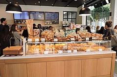 Paris Baguette Opens in LA Fashion District