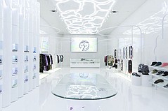 Ripndip Gets Serious on Fairfax Ripndip Gets Serious on Fairfax