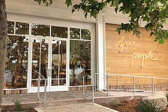 Free People Opens Stand-alone Location in Malibu Free People Opens Stand-alone Location in Malibu