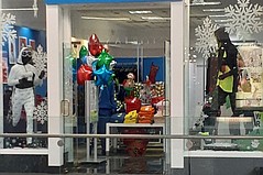 Mega Fashion Club Opens 1st Store