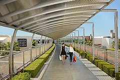 South Coast Plaza Unveils Curbside Shopping Program