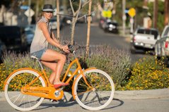 Cycle Chic Runway Show mixes Fashion Brands with Bikes