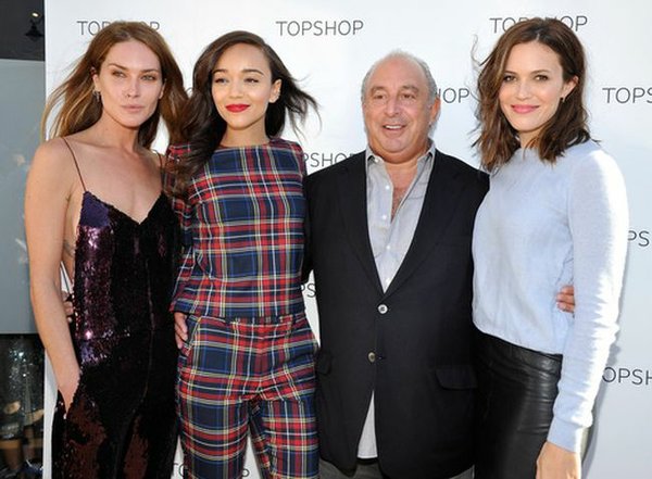 From left Erin Wasson, Ashley Madekwe, Sir Philip Green and Mandy Moore at Topshop's holiday party at The Grove.