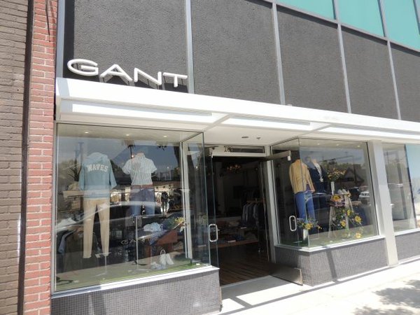Exterior of Gant's District La Brea store.