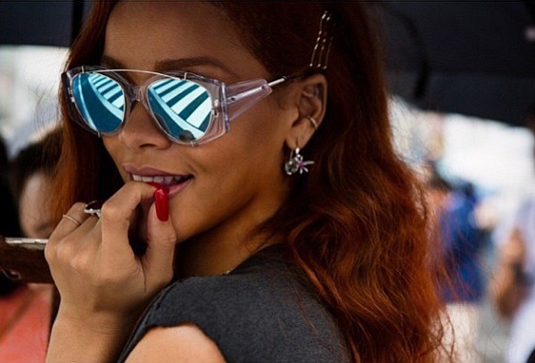 Rihanna (image via Instagram)