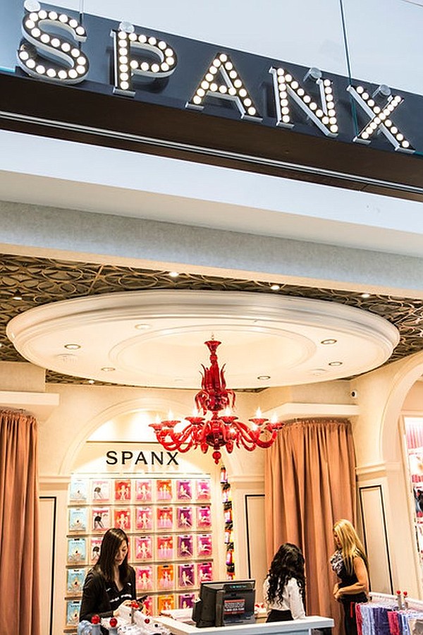 Spanx boutique at Terminal 2. Image courtesy of Westfield.