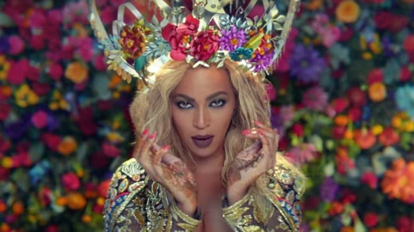 Beyonce in Coldplay's "Hymn for the Weekend" video