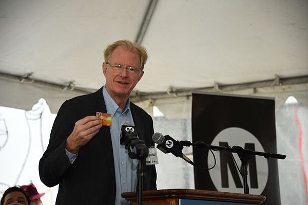 Ed Begley Jr. speaks at the debut of passageway between 7th/Metro station and The Bloc retail center. Photo by Jeff Drongowski Photography.