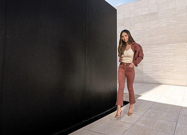 Dl1961 marianna hewitt sales