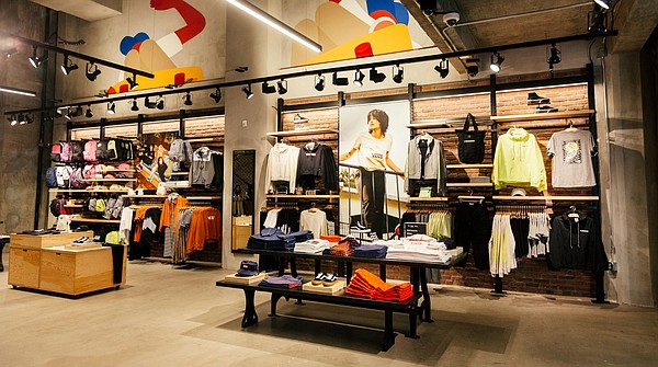 Vans Opens L.A. Fashion District Flagship for Locals and Global ...