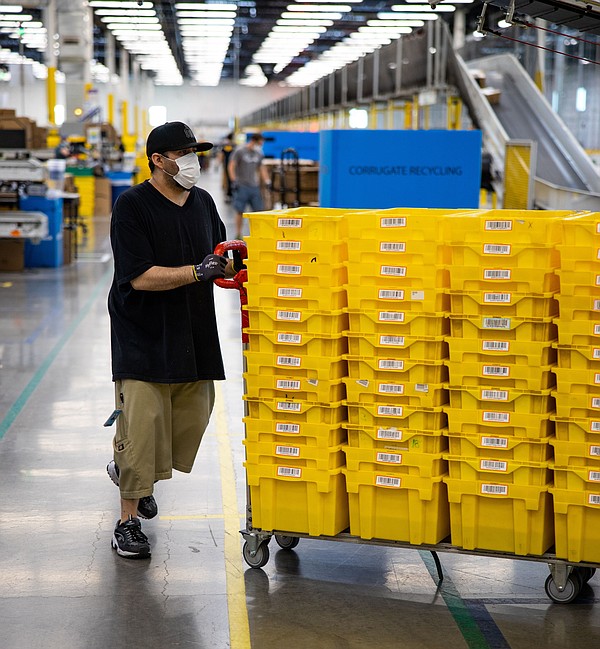 Amazon fulfillment center
Photo: Amazon