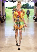 Mac Divot | Photo by Mark Gunter/Getty Images for Art Hearts Fashion